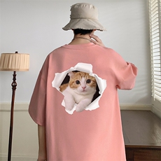 粉红色