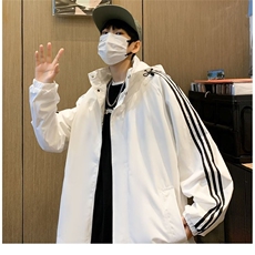 白色