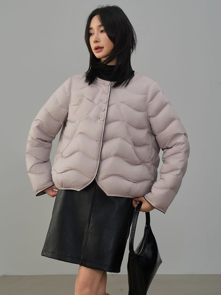 现货2025年冬季新款90白鸭绒休闲风羽绒服女,女装羽绒服,阳光伊恋