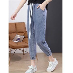 2022夏季新款时尚气质潮流修身牛仔裤,女装牛仔裤,丽影随形