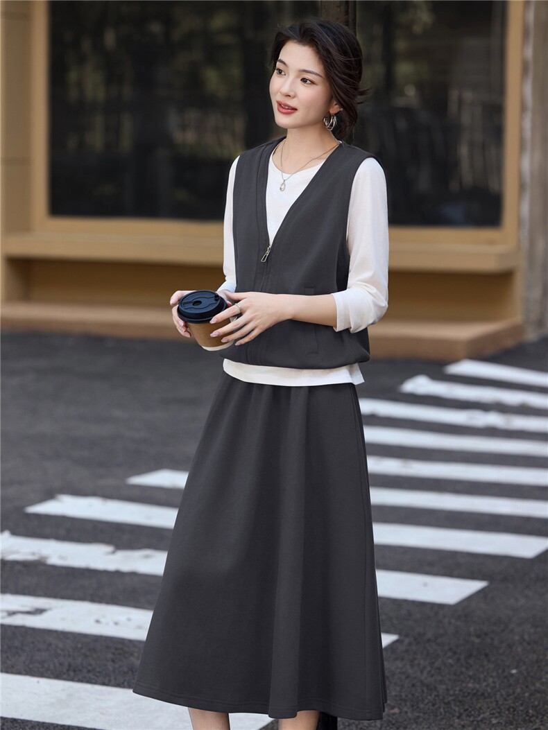 松弛感休闲套装裙女2025秋季新款假两件拼接长袖上衣半身裙两件套,女装套装/套裙,简韵佳