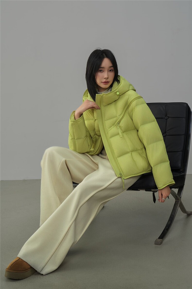 2025年冬季休闲风保暖常规90白鸭绒,女装羽绒服,阳光伊恋
