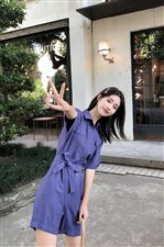 蓝紫色短裤