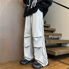 浅灰色
