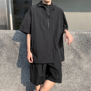 港风夏款男套装连帽防晒衣插兜夹克冰丝褶皱短裤套装TZ064 P60图片