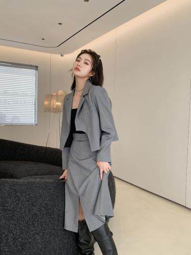 西服套装。可单拿，女装职业装，ZHOU CHU