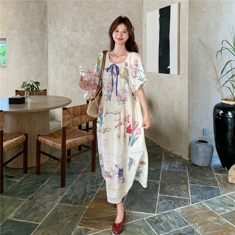 印花连衣裙女夏季2026新款韩系松弛感小众俏皮减龄涂鸦花卉中长裙,女装连衣裙,艾米莉亚