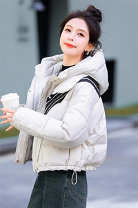 短款羽绒服女冬装2023新款休闲时尚加厚面包服90白鸭绒外套现货！图片