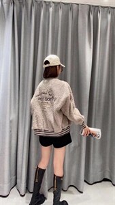 棒球领皮毛一体 冬季单品图片