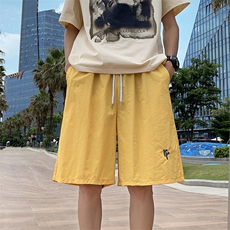 黄色