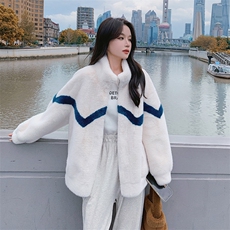 皮毛一体外套女冬2024新款学生短款小个子羊羔毛加绒加厚宽松韩系，女装短外套，2C095
