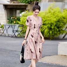 高级感法式气质V领连衣裙女2024夏季新款小个子收腰显瘦印花裙子，女装连衣裙，姿衣坊
