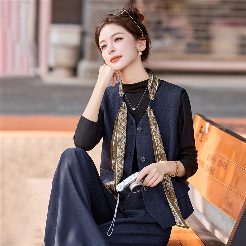 减龄洋气显瘦马甲阔腿裤两件套,女装套装/套裙,朵莱米