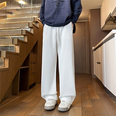 米白色