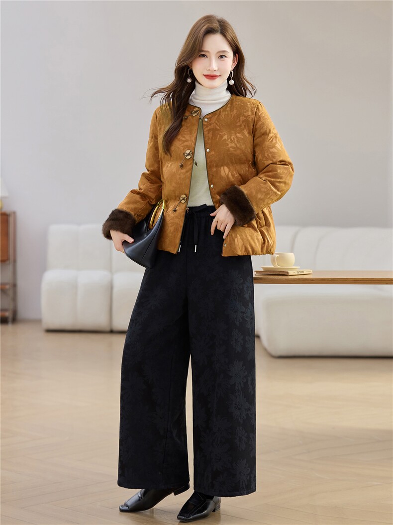 现货2025年冬装白鸭绒羽绒服新中式提花加厚加绒套装女休闲阔腿裤,女装羽绒服,璐依舞