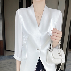 一粒扣西装外套高级感气质七分袖修身白西服女显瘦小个子外套上衣，女装短外套，圣丽羊绒