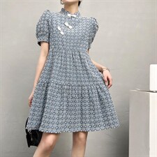 2022新款水洗牛仔镂空刺绣韩版风连衣裙，，女装连衣裙，序儿