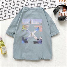 浅蓝色