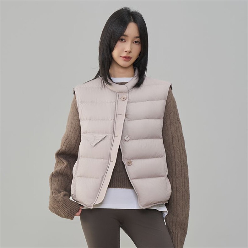 现货2025年新款冬季90白鸭绒马甲,女装马甲,阳光伊恋