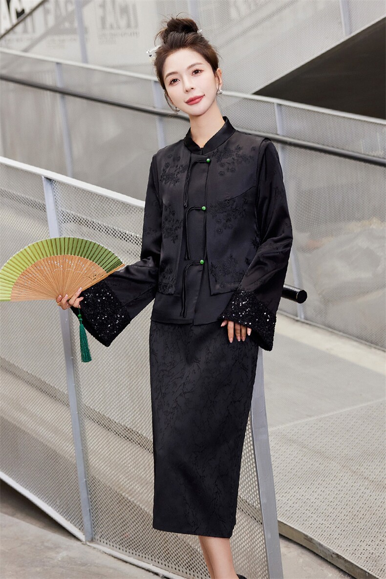 2024新款女士春装时尚潮流复古盘扣立领百搭减龄显瘦马甲上衣,女装马甲,施恩睿棋