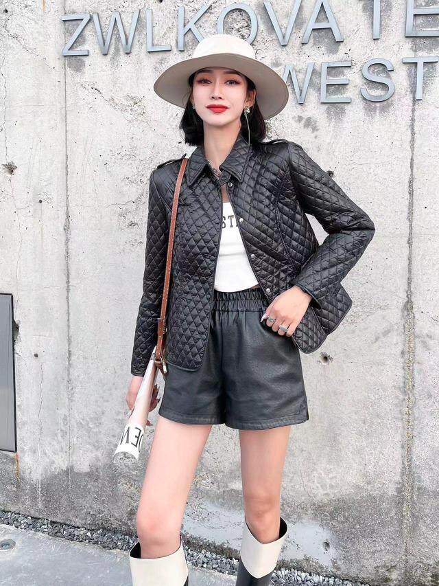 衣简单休身款，三色、四个尺码，女装棉衣/棉服，依柏璐(1F)