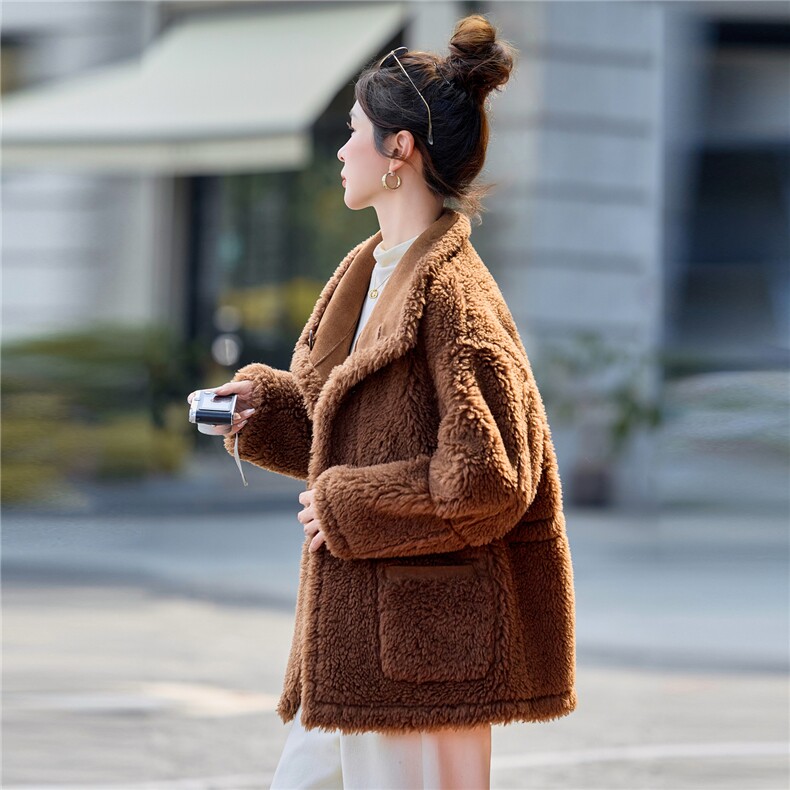 2025冬季新款~~双面穿皮毛一体,女装棉衣/棉服,意芙