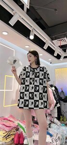 新款棋盘格T桖图片