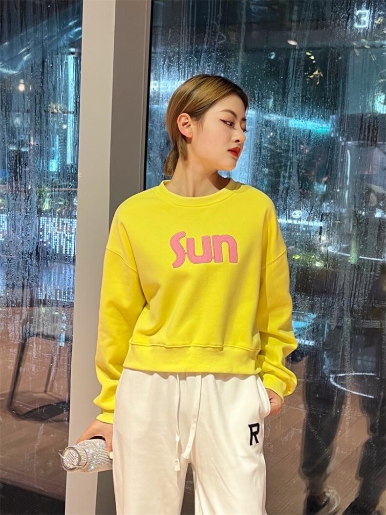 OUGNI春装新款小众别致卫衣女潮牌ins设计感韩版，女装卫衣/绒衫，OGENI 欧葛妮