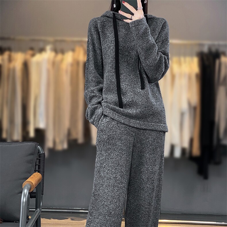 黑白！连帽套头常规长袖上衣宽松型直筒阔腿针织裤羊绒套装女显瘦图片