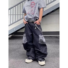 黑色
