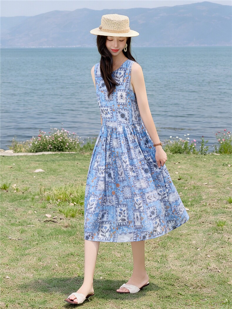 蓝色印花无袖宽松版时尚学院风连衣裙,女装连衣裙,水衣源