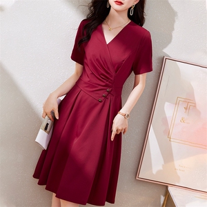 杭州桑蚕丝真丝连衣裙2025新款小个子妈妈气质喜婆婆婚礼服婚宴装图片