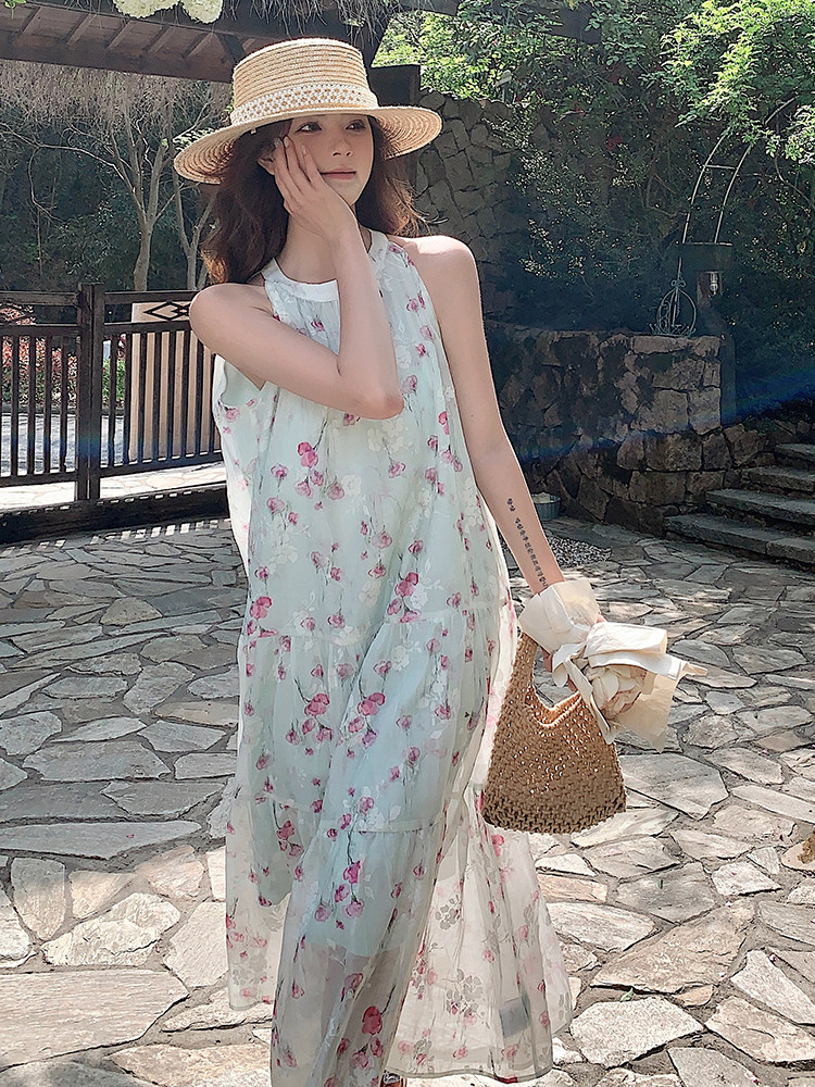 高级感海边度假扎染印花无袖露肩挂脖长裙女夏新款温柔茶歇连衣裙,女装连衣裙,浙宝305