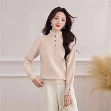 2025年冬季彩扣套头时尚毛衣小衫，女装针织衫/毛衣，乐吉娜