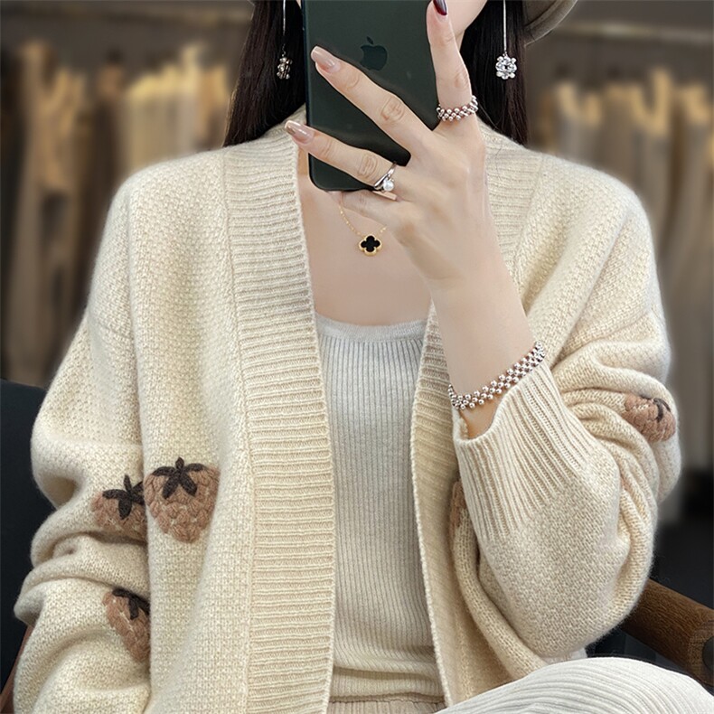 秋冬V领拼色中长款100%纯羊毛开衫女加厚外套甜美草莓羊绒衫上衣,女装羊毛衫,北娇羊绒
