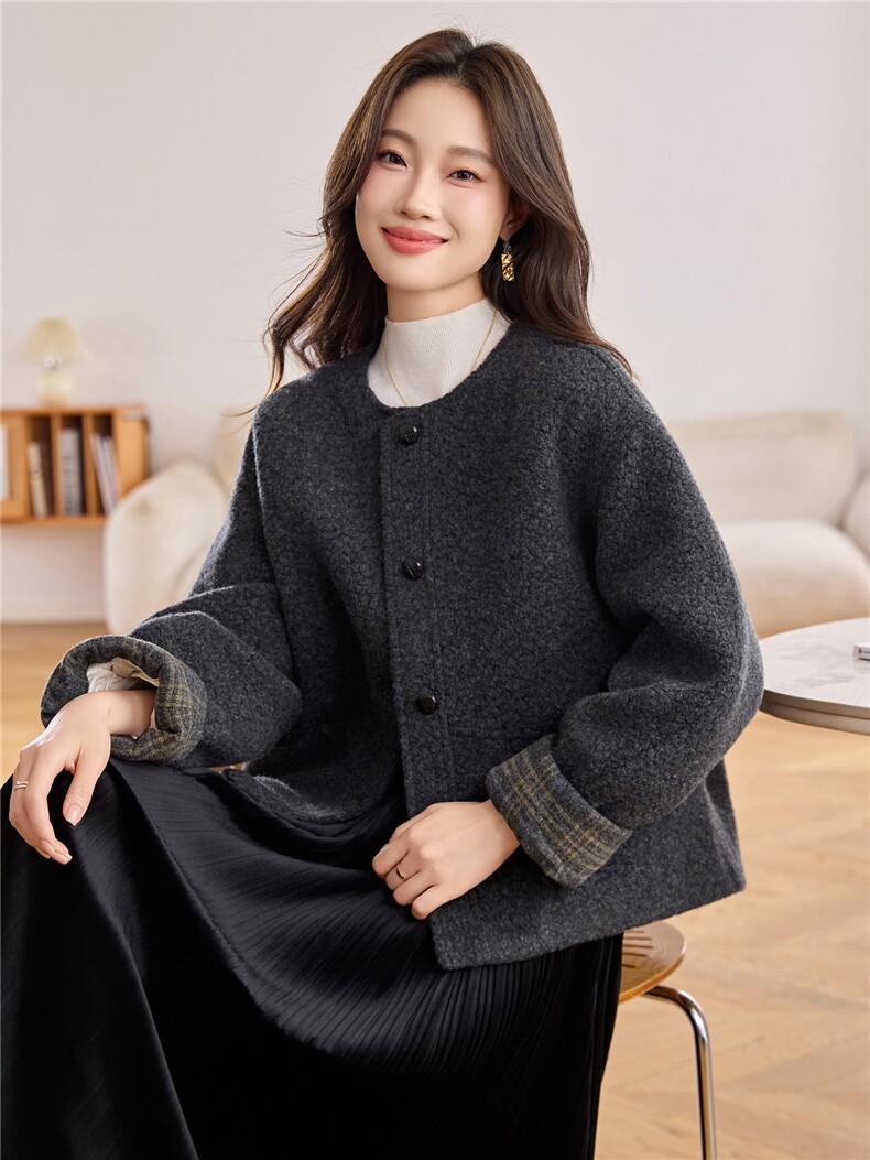 单排扣圆领白鹅绒内胆短款外套女2025冬季新款高级感羊毛呢羽绒服,女装羽绒服,辉之琳