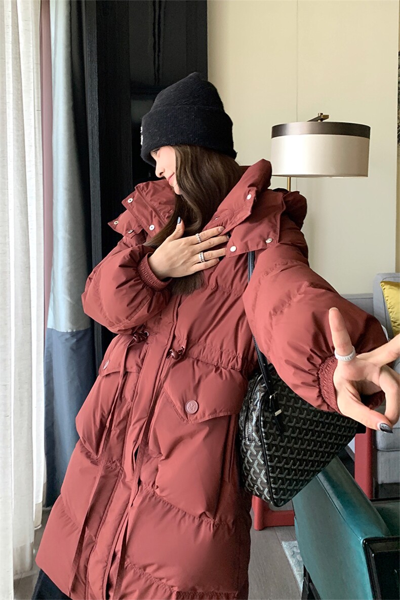 高级感超好看安可拉红色中长款羽绒服女冬2024新款本命年收腰外套,女装羽绒服,1D066-1