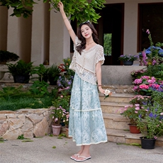 2025年夏季新款女气质优雅时尚波西米亚风遮肉两件套装连衣裙，女装连衣裙，奋斗女王