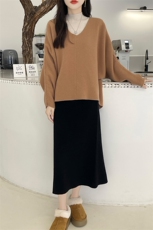 韩版高级感V领100%羊绒套装女慵懒宽松大码蝙蝠袖毛衣开叉半身裙，女装套装/套裙，美雪羊绒