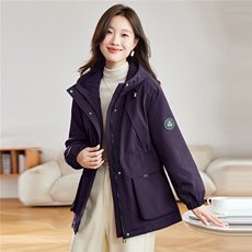 休闲连帽派克服加绒厚外套女2025秋冬新款时尚宽松收腰显瘦冲锋衣，女装派克服，沐七七
