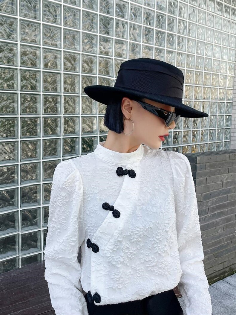 【现货】秋装新款，风盘花扣小衫，其它，哥卓