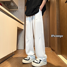 奶白色