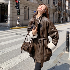 咖色羊羔毛拼接PU皮衣外套女加厚加绒夹克2C206-L606-P195-K298，女装派克服，2C206