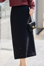 BAO现货2026春秋新款时尚简约百搭高腰显瘦通勤气质中长款半身裙，女装半身裙，卡杰菲