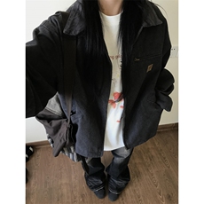 黑色