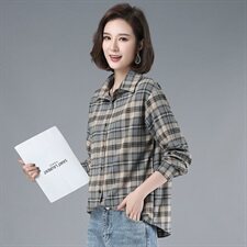 2021年春季POLO领排多扣格子长袖衬衫宽松韩版衬衣，女装衬衫，伊满意