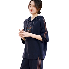 2023秋季新款时尚气质宽松显瘦休闲舒适上衣，女装T恤，丽影随形