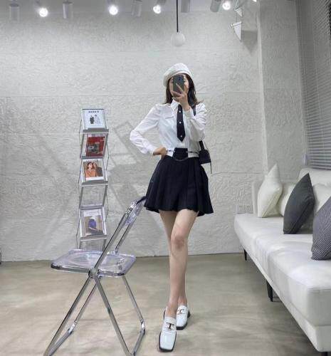 2??0??2??1??春款全面煥新??，女装，AMG