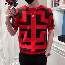 红色