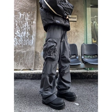 深灰色